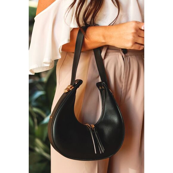 Azura Exchange Adjustable Strap Zipped Faux Leather Shoulder Bag - Picture 5 of 10